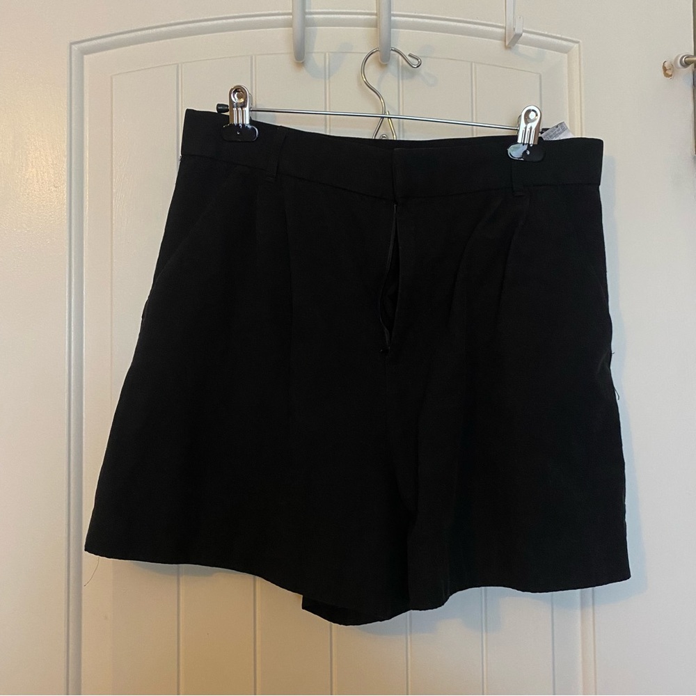 Zara black pleated shorts size XL